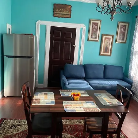 Classic King Suite Apartment